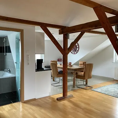 Moderne Mit Offenem Wohnkonzept - Emst * האגן